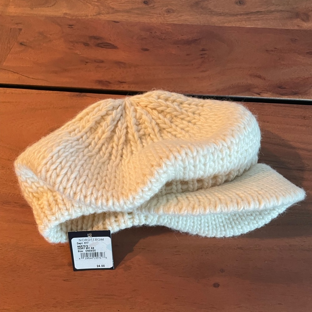 Nordstrom Brand White Cable Knit Hat NWT